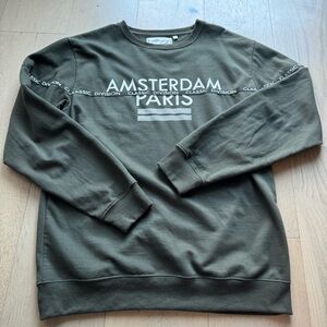 Soulstar Amsterdam Paris Classic Division Sweater *USED*